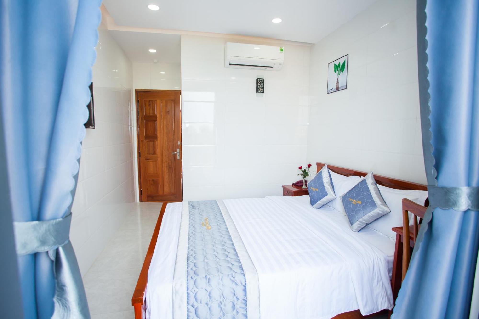 Thy Hung Legacy Hotel Tuy Hoa Esterno foto